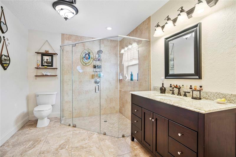 Image 18 of 37 For 8608 26th Ct