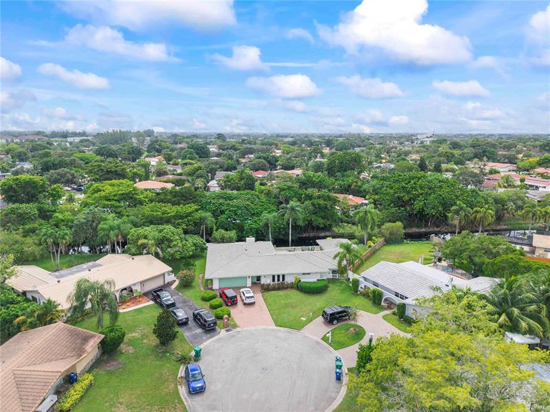Image 4 of 37 For 8608 26th Ct