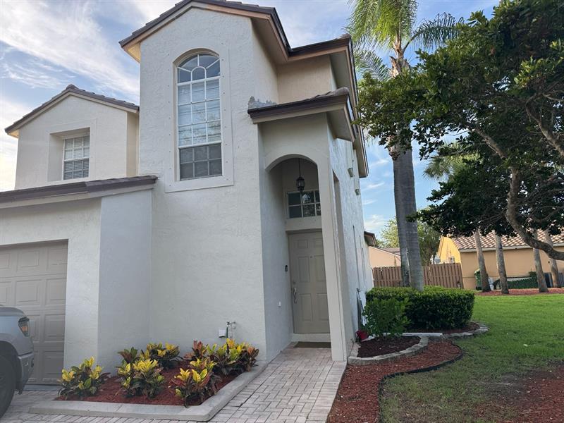Details for 17021 10th St, Pembroke Pines, FL 33028