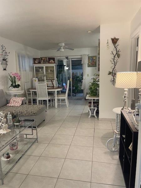 Image 4 of 9 For 2241 Monroe St  1