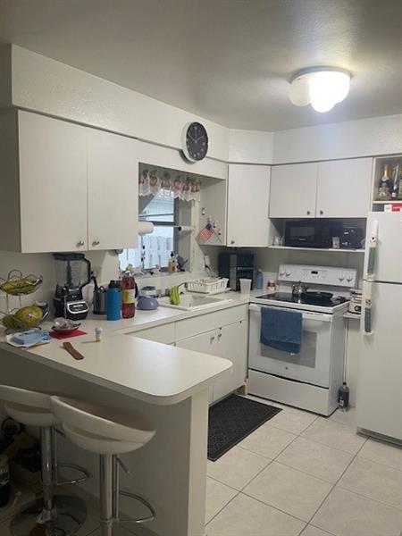 Image 7 of 9 For 2241 Monroe St  1