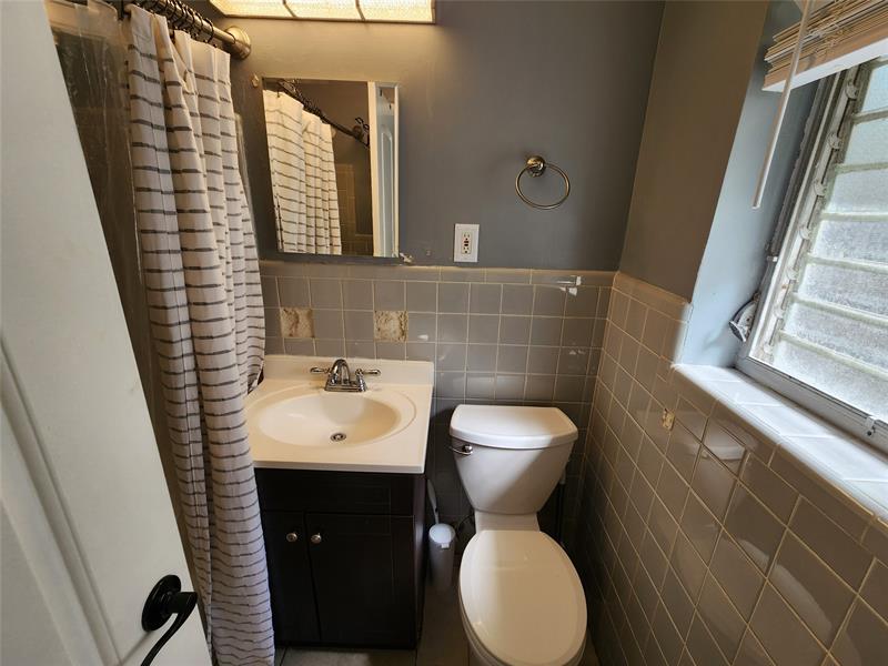 Image 11 of 50 For 3212 7th St  1