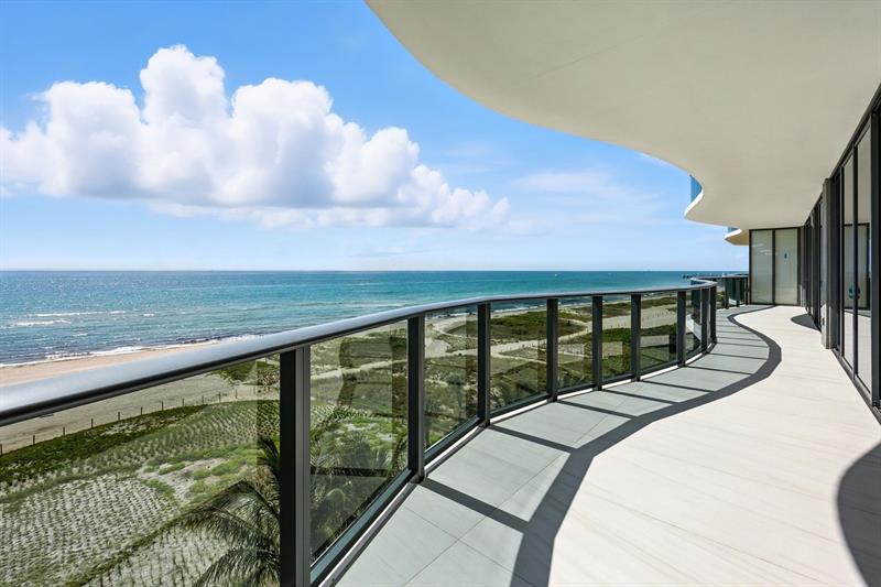 Image 4 of 40 For 900 Ocean Boulevard  602