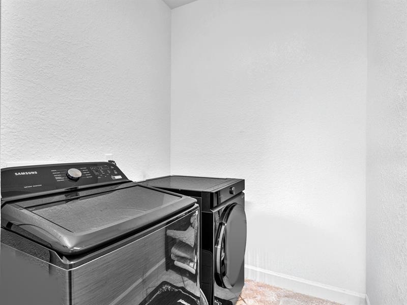 Image 24 of 46 For 4447 Arabian Way  4447