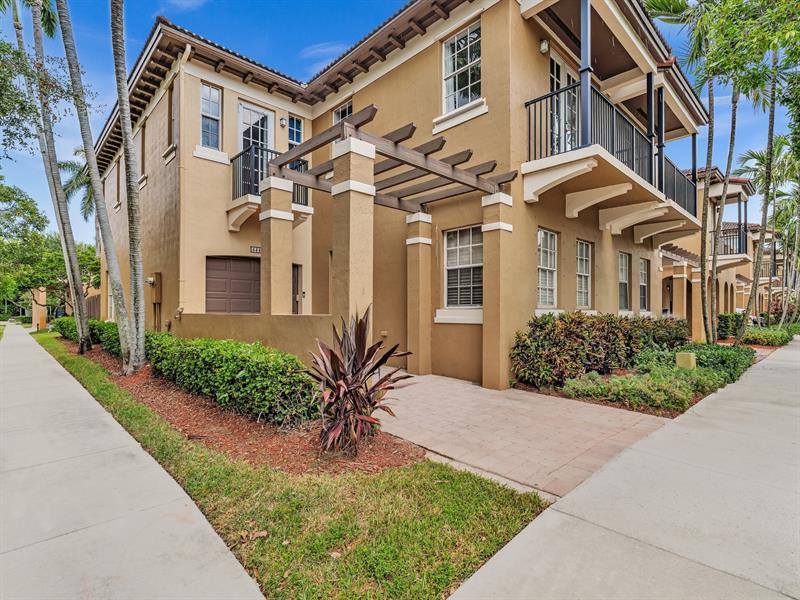Image 3 of 46 For 4447 Arabian Way  4447