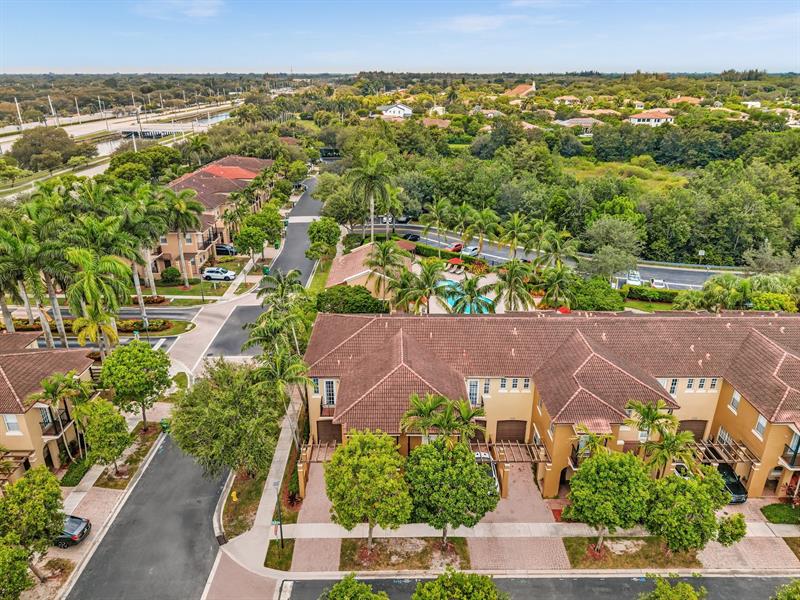 Image 41 of 46 For 4447 Arabian Way  4447