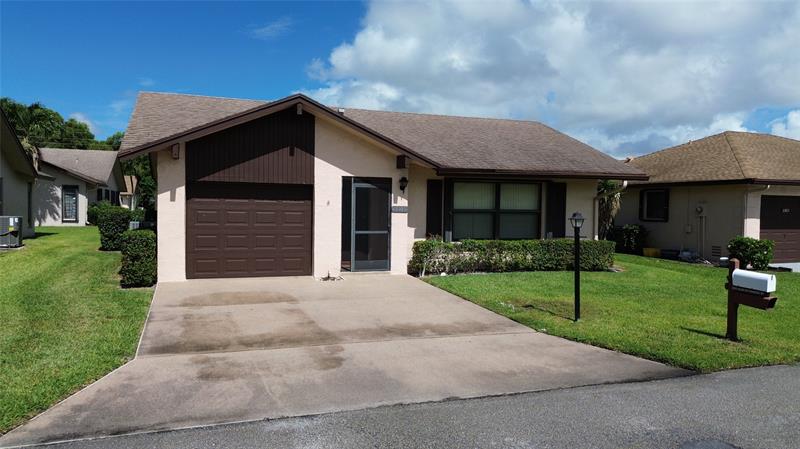 Image 2 of 30 For 3305 Silver Buttonwood Dr