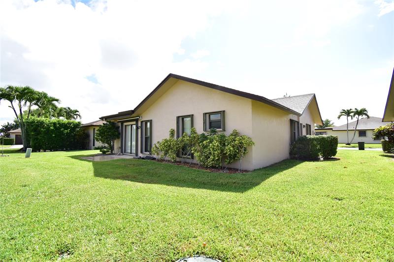 Image 22 of 30 For 3305 Silver Buttonwood Dr
