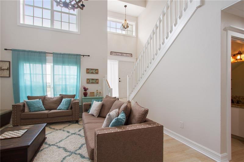 Image 12 of 20 For 6885 Barnwell Dr