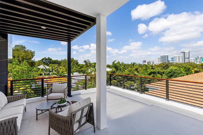 Image 55 of 57 For 1621 Broward Blvd  A