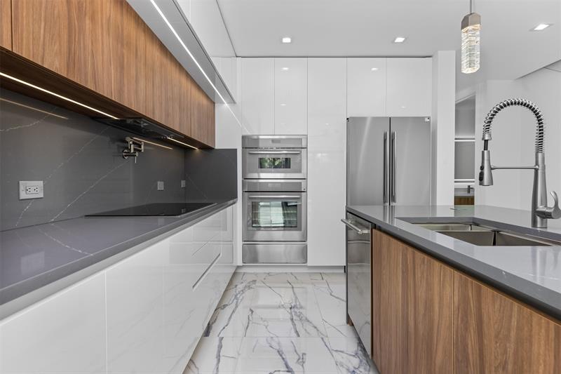 Image 14 of 53 For 1621 Broward Blvd  B