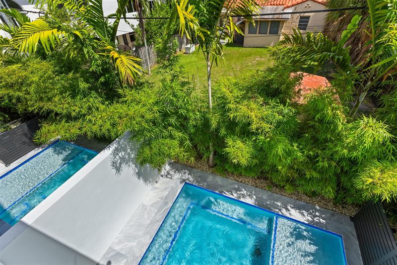 Image 51 of 53 For 1621 Broward Blvd  B