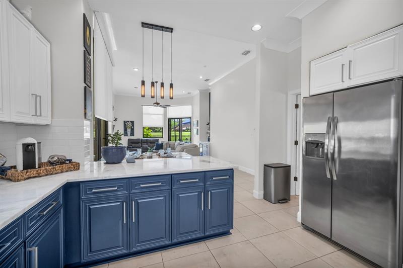 Image 10 of 49 For 12200 Classic Dr