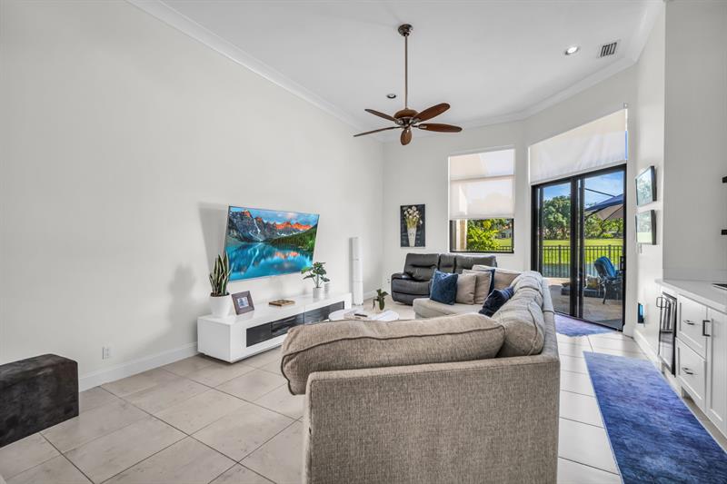 Image 14 of 49 For 12200 Classic Dr