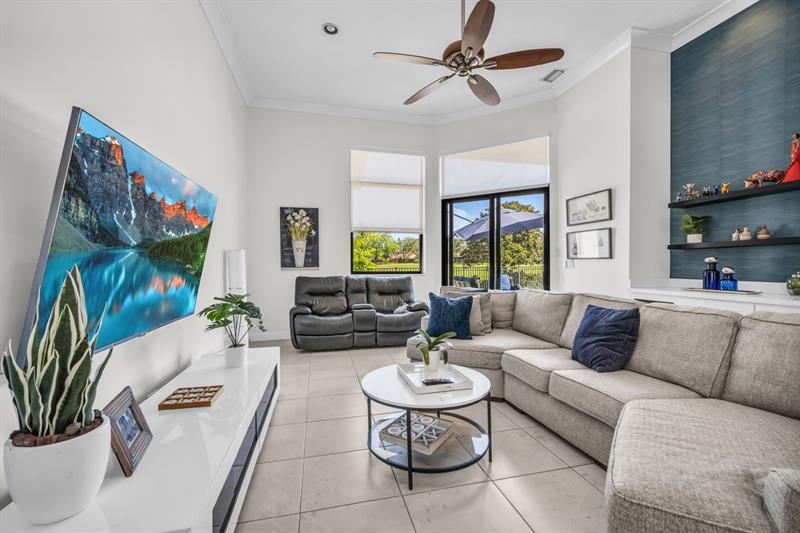 Image 15 of 49 For 12200 Classic Dr