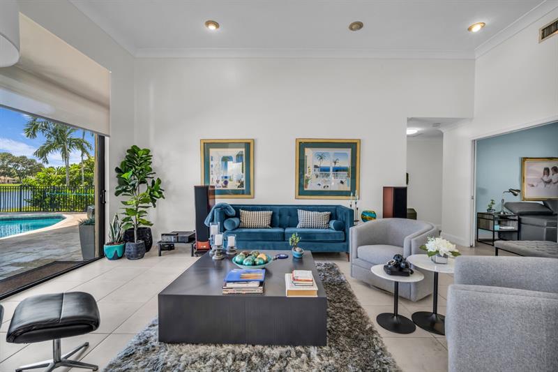 Image 21 of 49 For 12200 Classic Dr