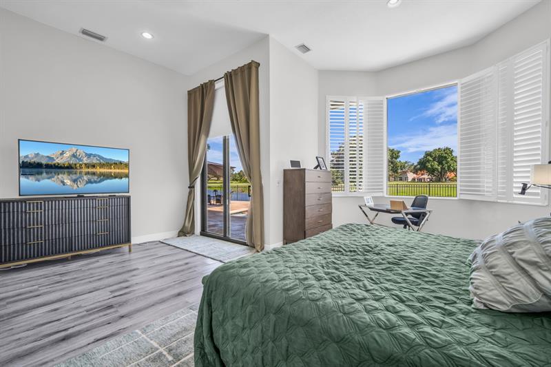 Image 26 of 49 For 12200 Classic Dr