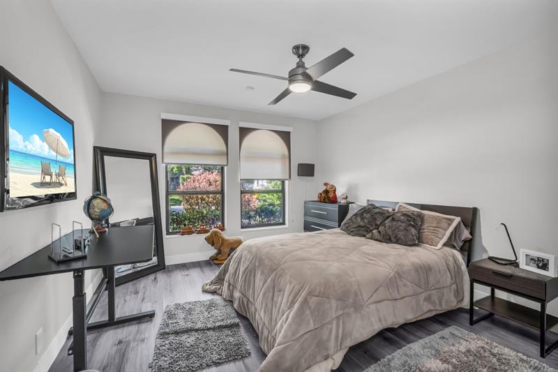 Image 30 of 49 For 12200 Classic Dr