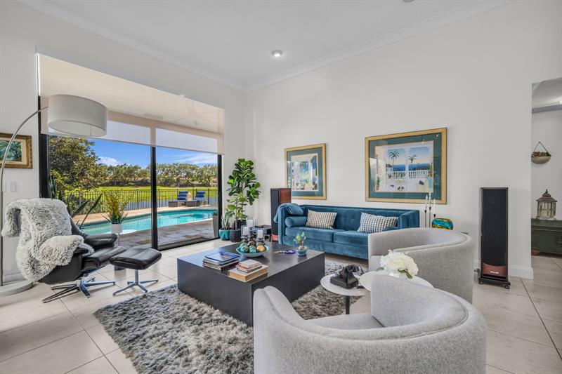 Image 4 of 49 For 12200 Classic Dr