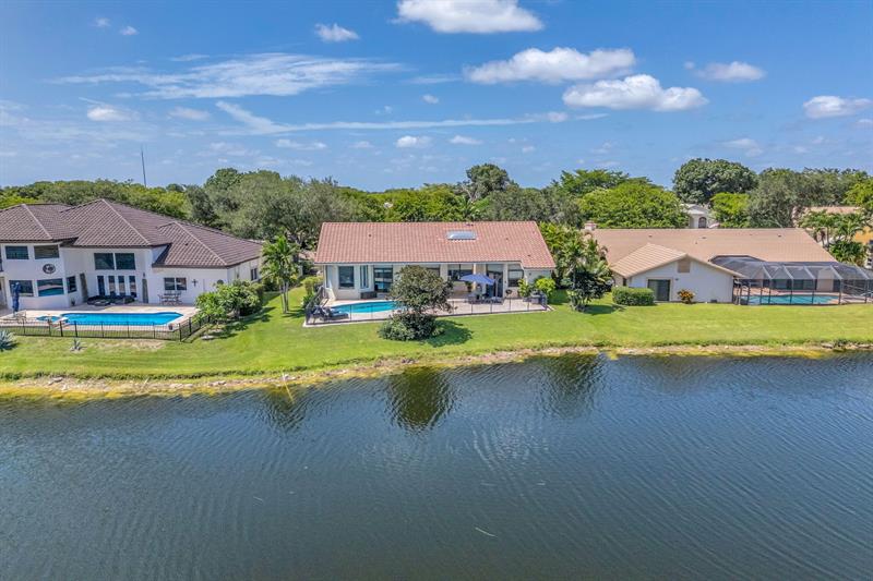 Image 46 of 49 For 12200 Classic Dr