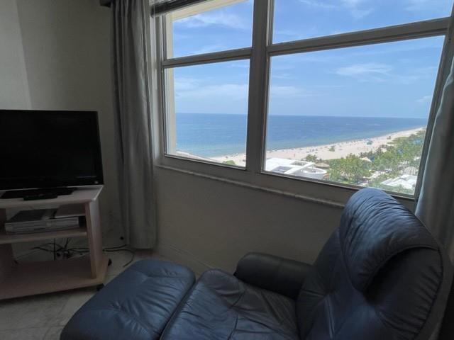 Image 13 of 39 For 305 Pompano Beach Blvd  Ph10
