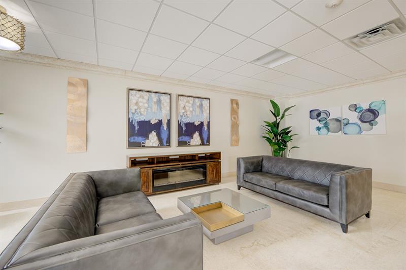 Image 23 of 39 For 305 Pompano Beach Blvd  Ph10