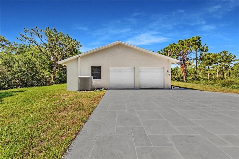 Image 5 of 55 For 7440 Gullotti Pl