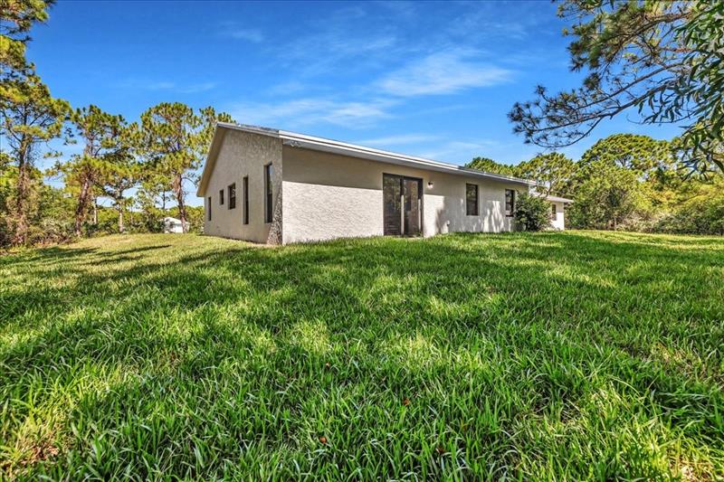 Image 6 of 55 For 7440 Gullotti Pl