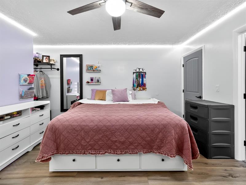 Image 13 of 23 For 8009 71st Ct