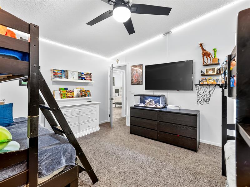 Image 16 of 23 For 8009 71st Ct