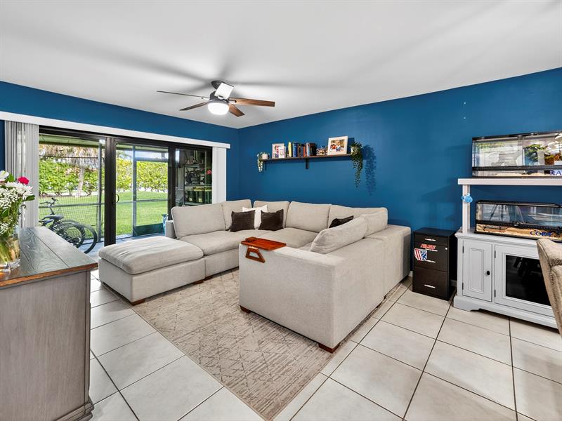Image 7 of 23 For 8009 71st Ct