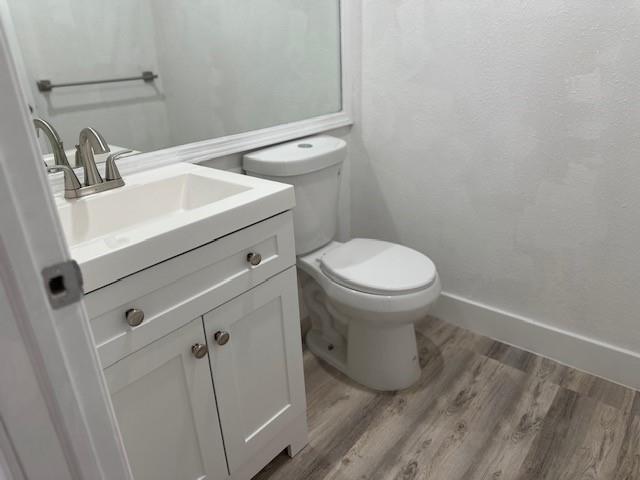 Image 13 of 46 For 126 Seville E  126