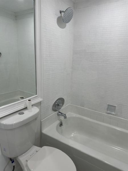 Image 35 of 46 For 126 Seville E  126