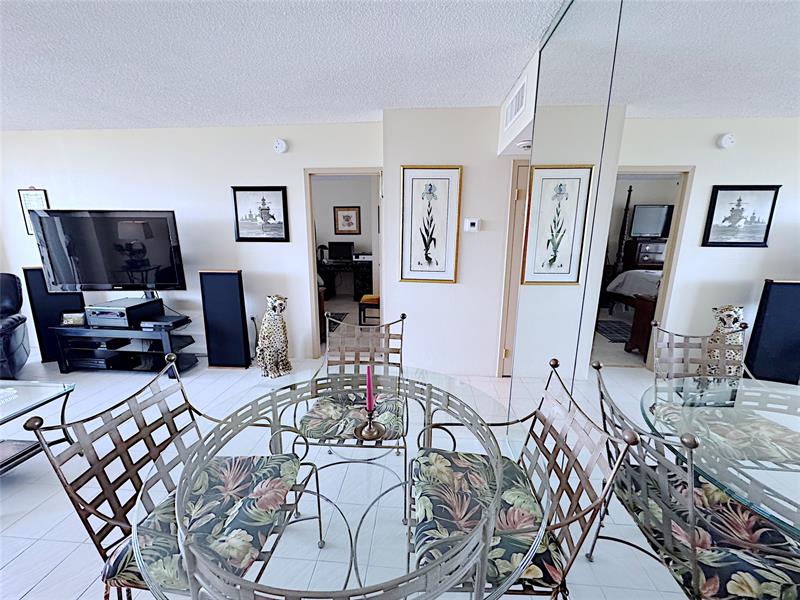 Image 9 of 41 For 3675 Country Club Dr  2007