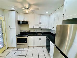 Image 2 of 11 For 6061 Falls Cir Dr  302