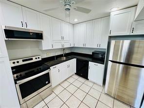 Image 4 of 11 For 6061 Falls Cir Dr  302
