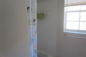 Image 10 of 31 For 802 Garnet Cir