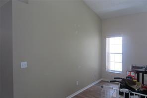Image 11 of 31 For 802 Garnet Cir