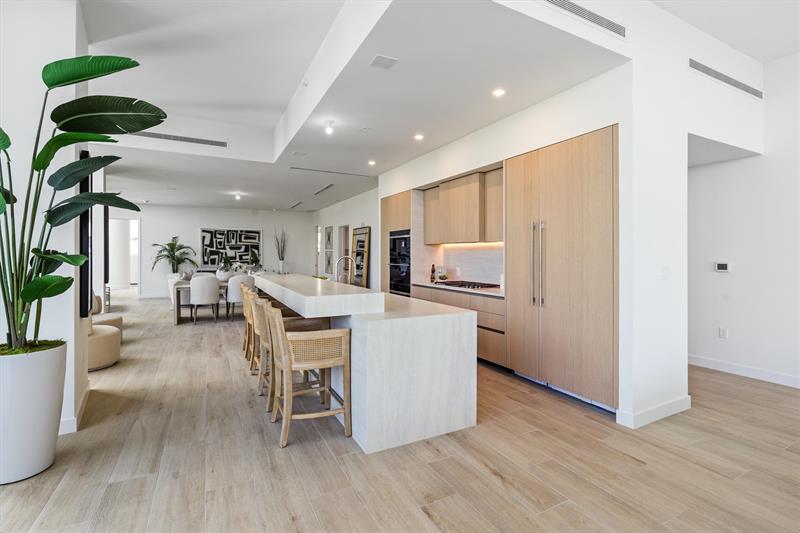 Image 15 of 42 For 900 Ocean Blvd  301