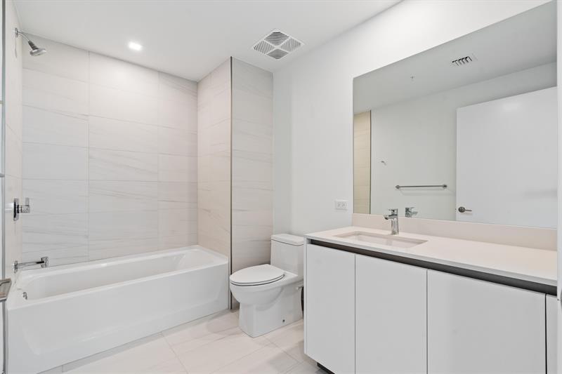 Image 22 of 42 For 900 Ocean Blvd  301