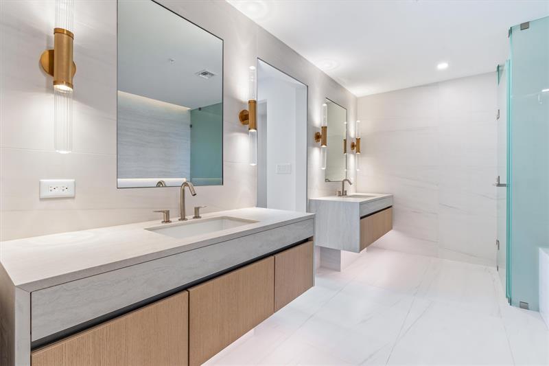 Image 4 of 42 For 900 Ocean Blvd  301