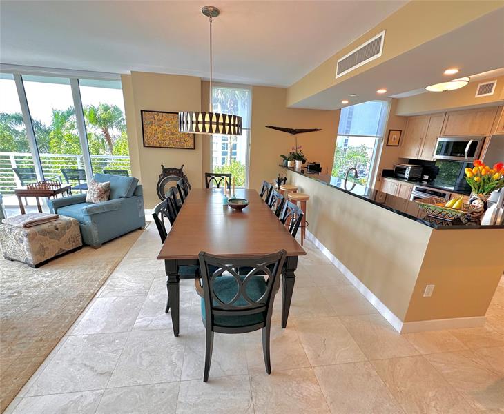 Image 5 of 38 For 2821 Ocean Blvd  405s