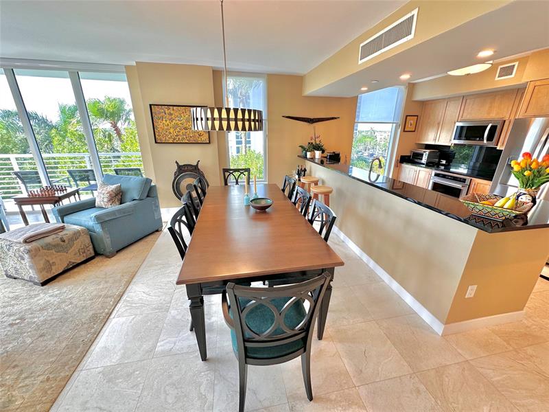 Image 8 of 38 For 2821 Ocean Blvd  405s