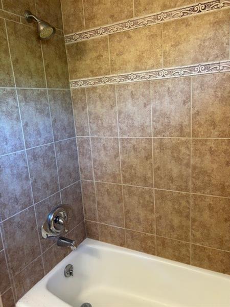 Image 22 of 36 For 212 9th Ave  1
