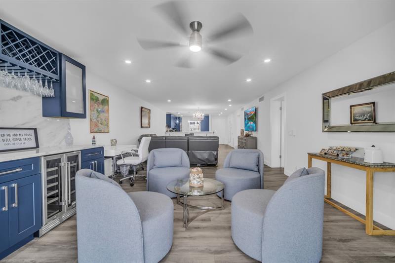 Image 10 of 42 For 250 John F Kennedy Drive  403