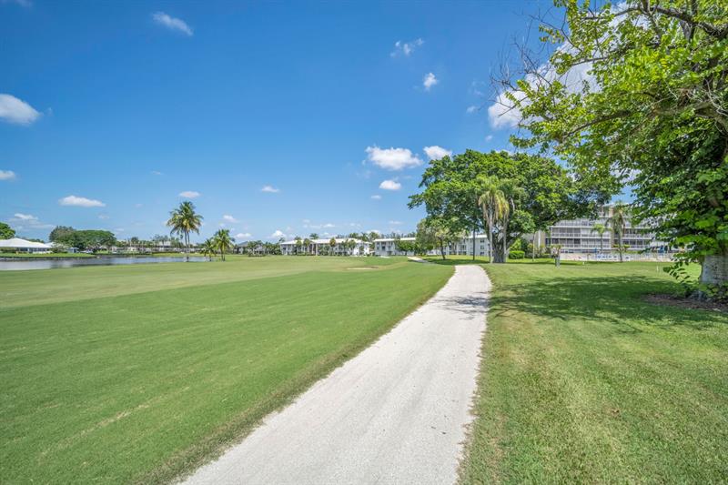 Image 29 of 42 For 250 John F Kennedy Drive  403