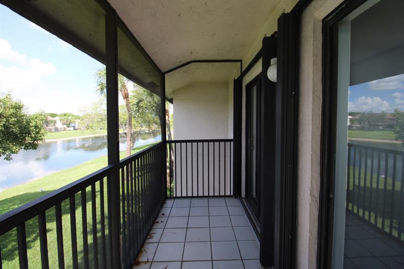 Image 7 of 15 For 9932 Nob Hill Ct  9932