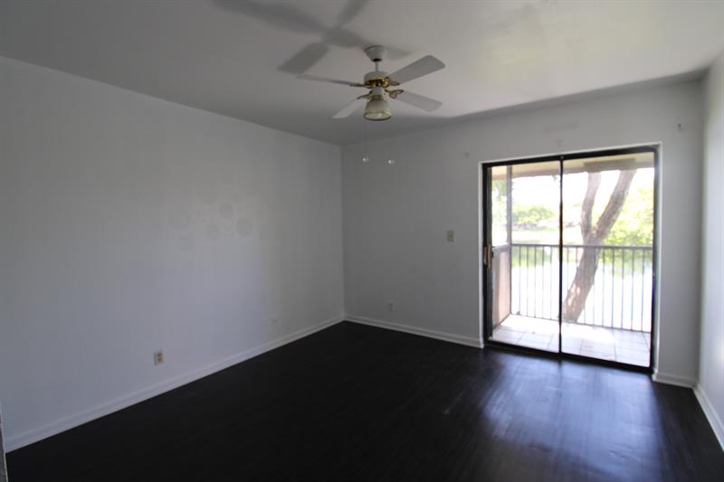 Image 9 of 15 For 9932 Nob Hill Ct  9932
