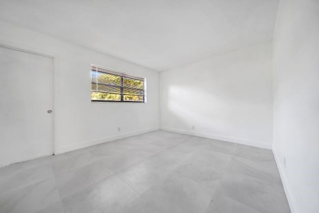 Image 3 of 23 For 2420 Johnson St  107