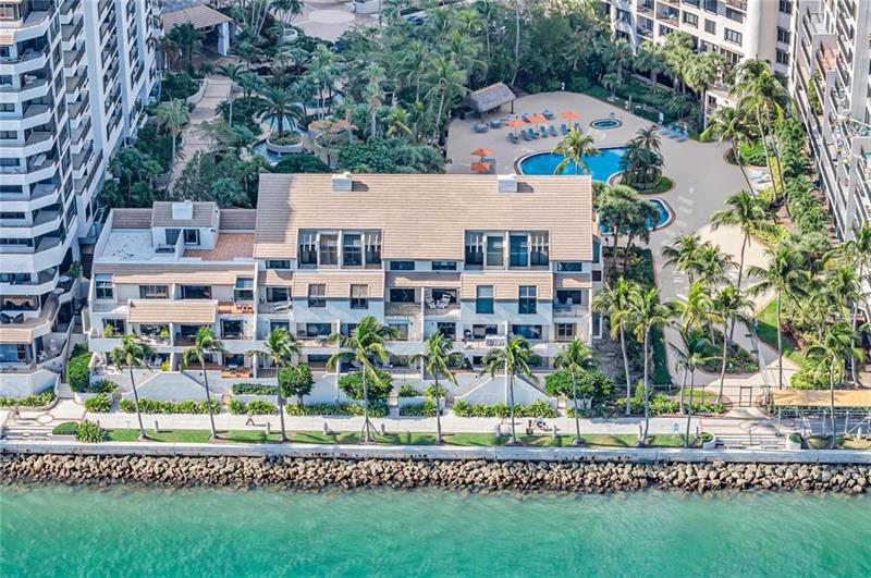 Details for 520 Brickell Key Dr Unit Bh25, Miami, FL 33131